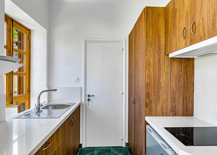 Kallistheni - Stylish In بانو يفكارا