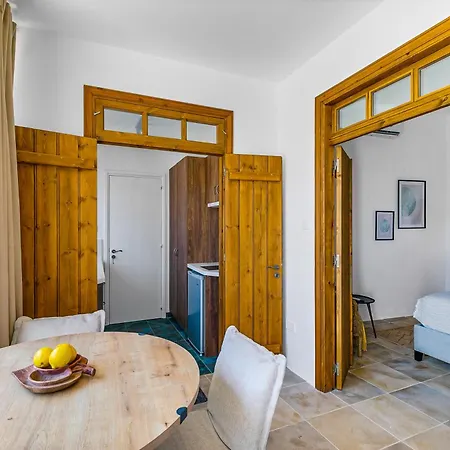 Kallistheni - Stylish In Aparthotel