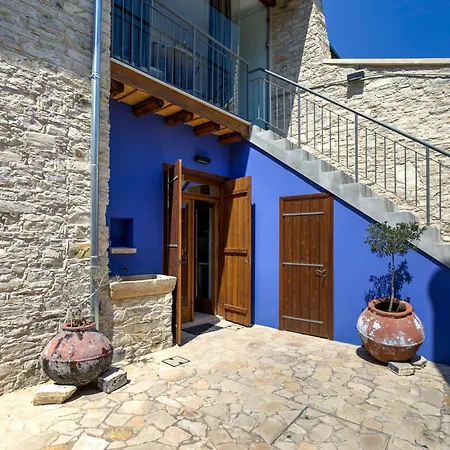 Kallistheni - Stylish In