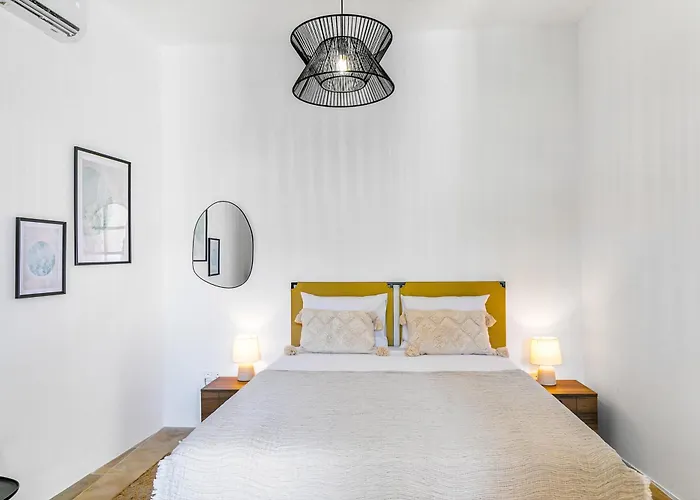 Aparthotel Kallistheni - Stylish In