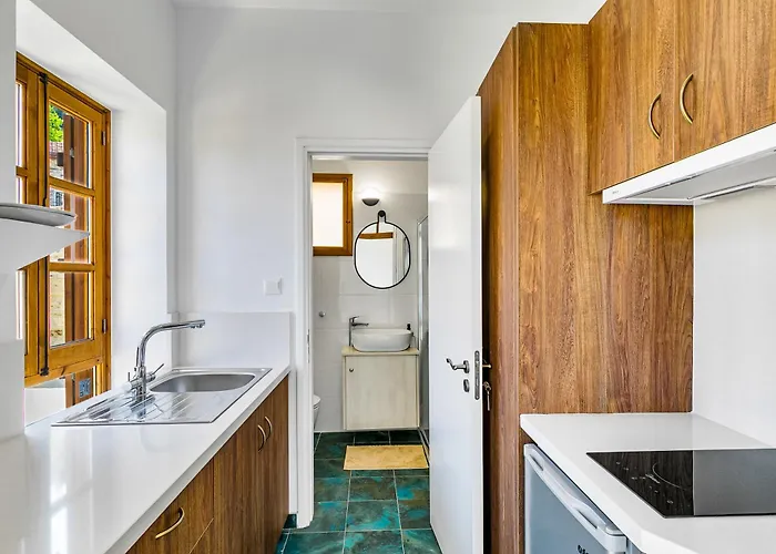 Aparthotel Kallistheni - Stylish In 3*