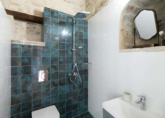 Aparthotel Kallistheni - Stylish In