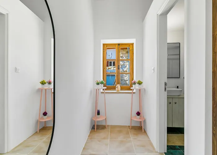 Kallistheni - Stylish In 公寓式酒店 班诺卢弗卡拉